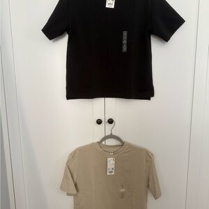 NWT Uniqlo Airism Tees - Small